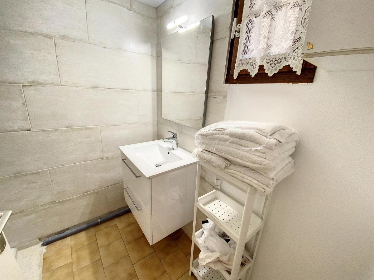Appartamento Superbe Duplex Aux Saintes Terrasse Plein Sud 3*** Esterno foto